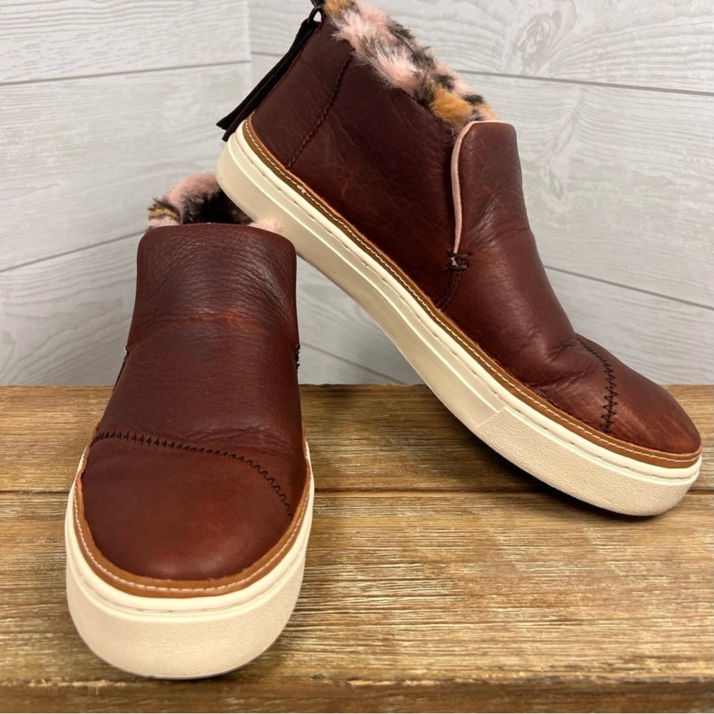 Toms Brown Leather Slip-On Sneakers with Cream Soles